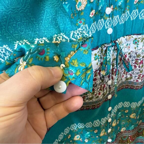 Teal Patterned Women's Dress Silky Dress. Size Medium. Excellent condition! - Picture 3 of 7